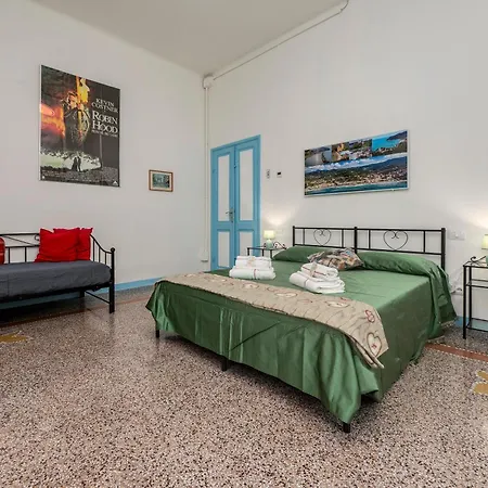326 - Cinema's Fan House - Nel Centro Di A 200m Dal Mare Διαμέρισμα *