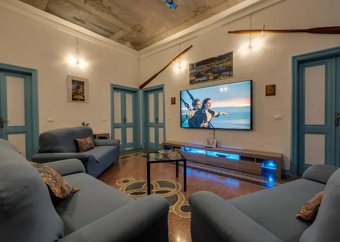 326 - Cinema's Fan House - Nel Centro Di A 200m Dal Mare Apartment *