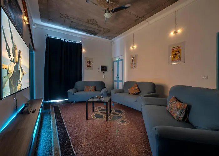 326 - Cinema's Fan House - Nel Centro Di A 200m Dal Mare Apartment *