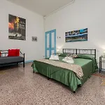 326 - Cinema's Fan House - Nel Centro Di A 200m Dal Mare Апартаменты *